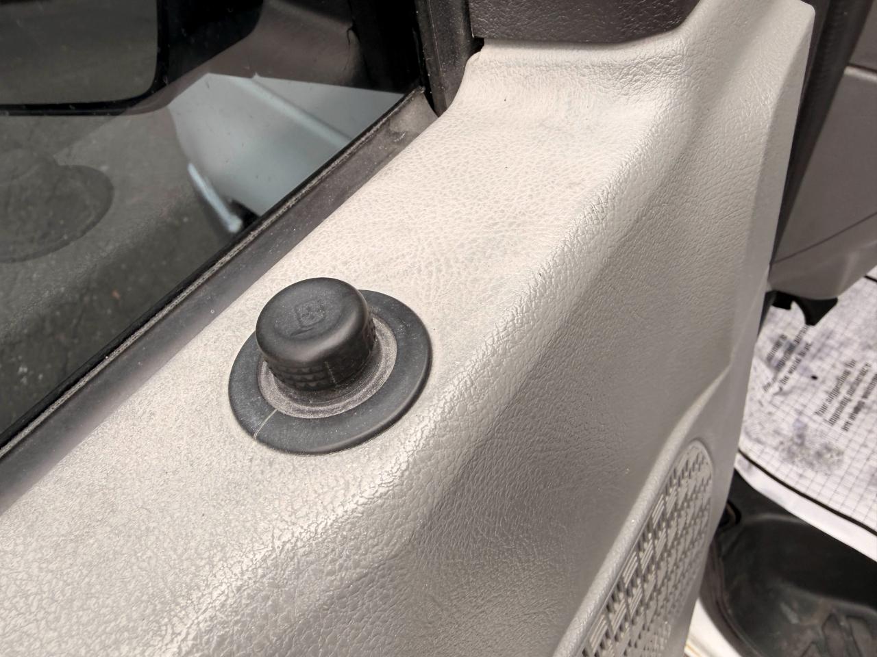 Ford Econoline E-250 2012