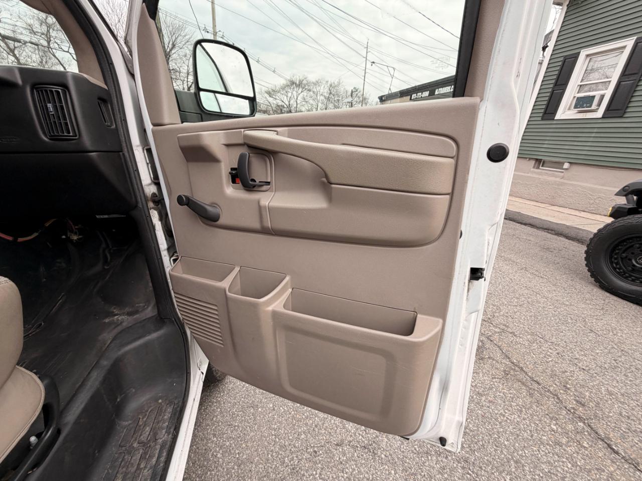 Chevrolet Express 2500 Cargo 2009