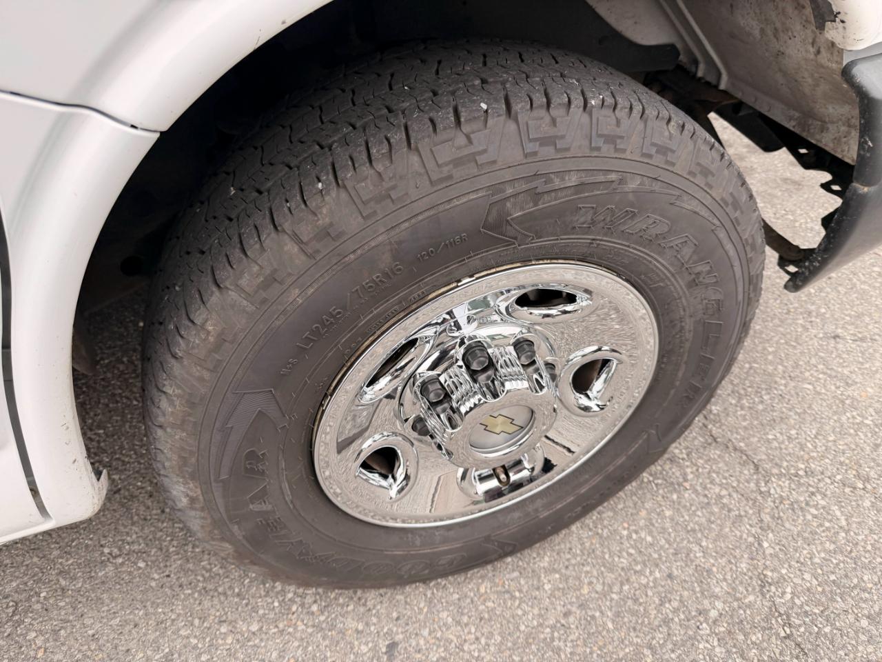 Chevrolet Express 2500 Cargo 2009