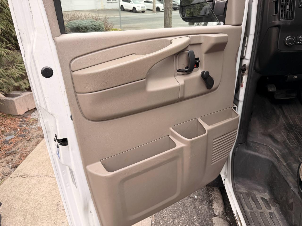 Chevrolet Express 2500 Cargo 2009