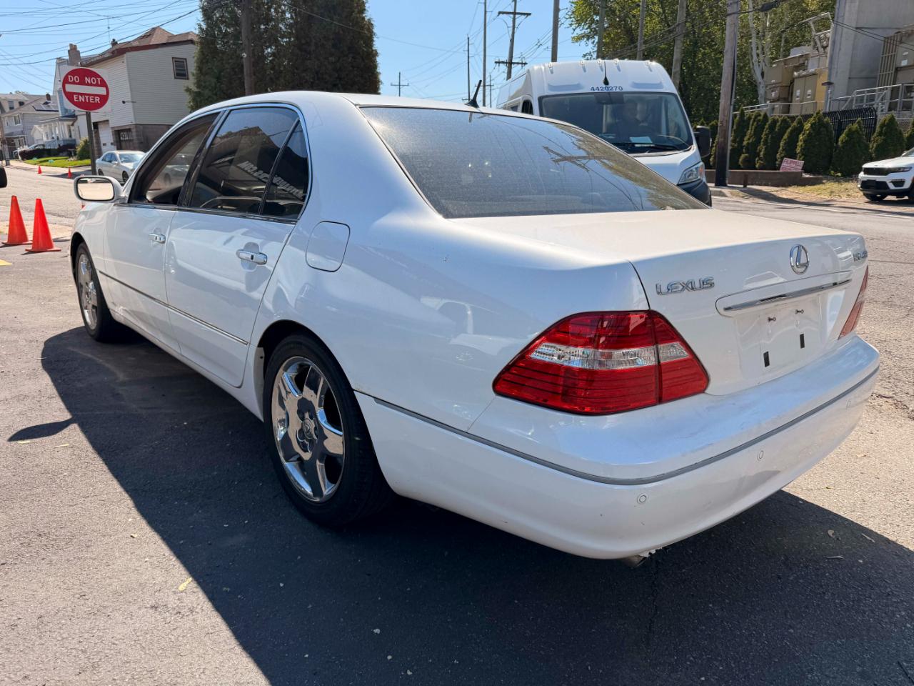 Lexus LS 430 Sedan 2004