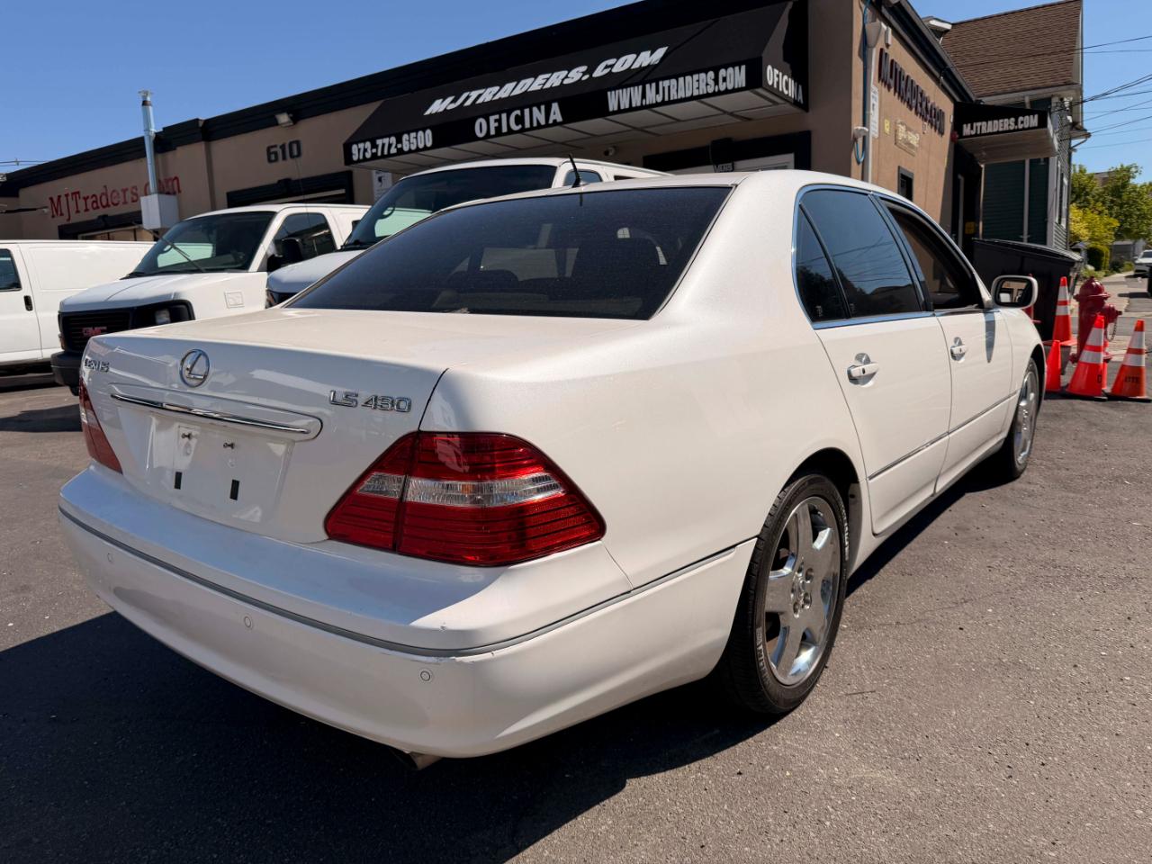 Lexus LS 430 Sedan 2004