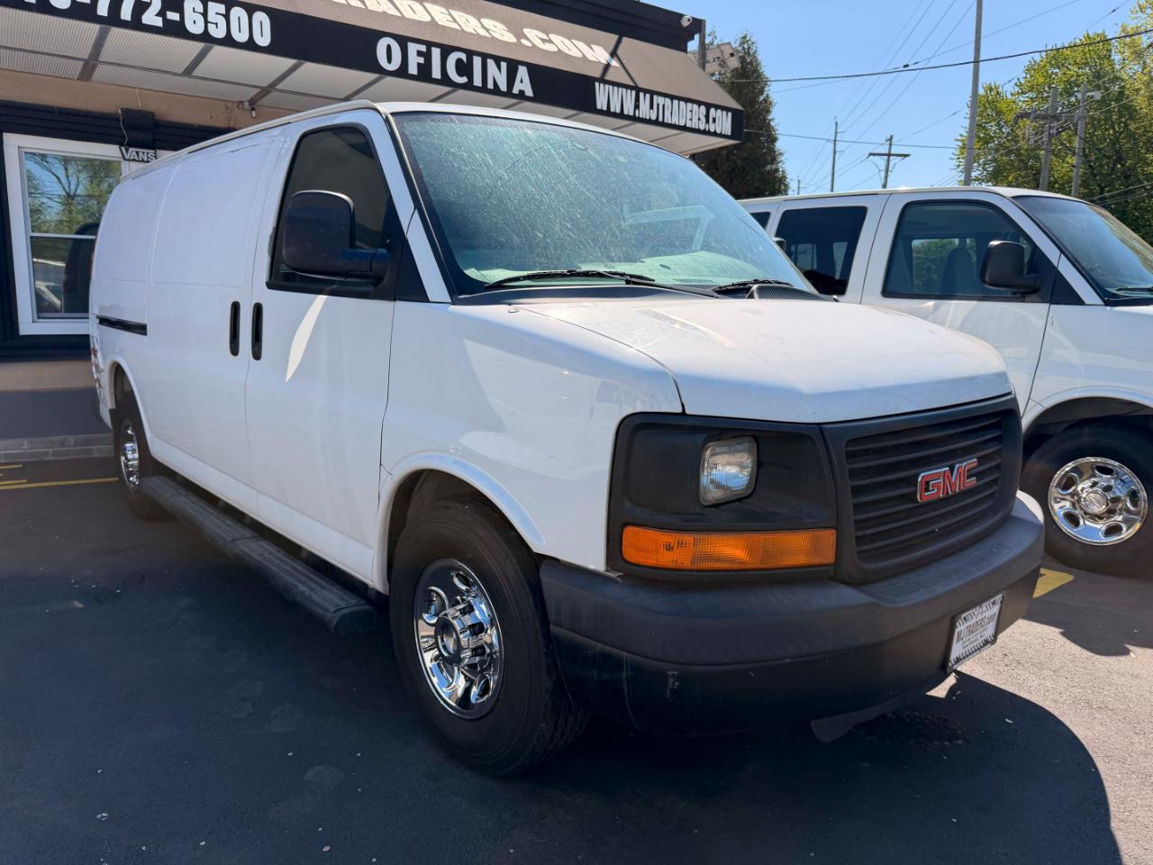 GMC Savana G2500 Cargo 2012