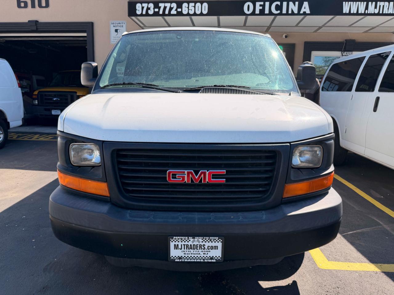 GMC Savana G2500 Cargo 2012