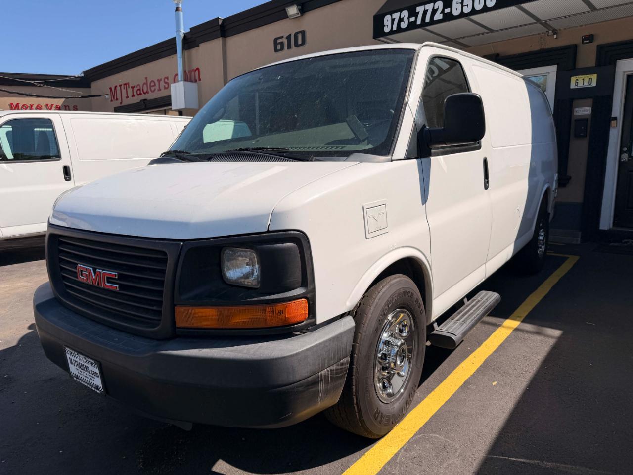GMC Savana G2500 Cargo 2012