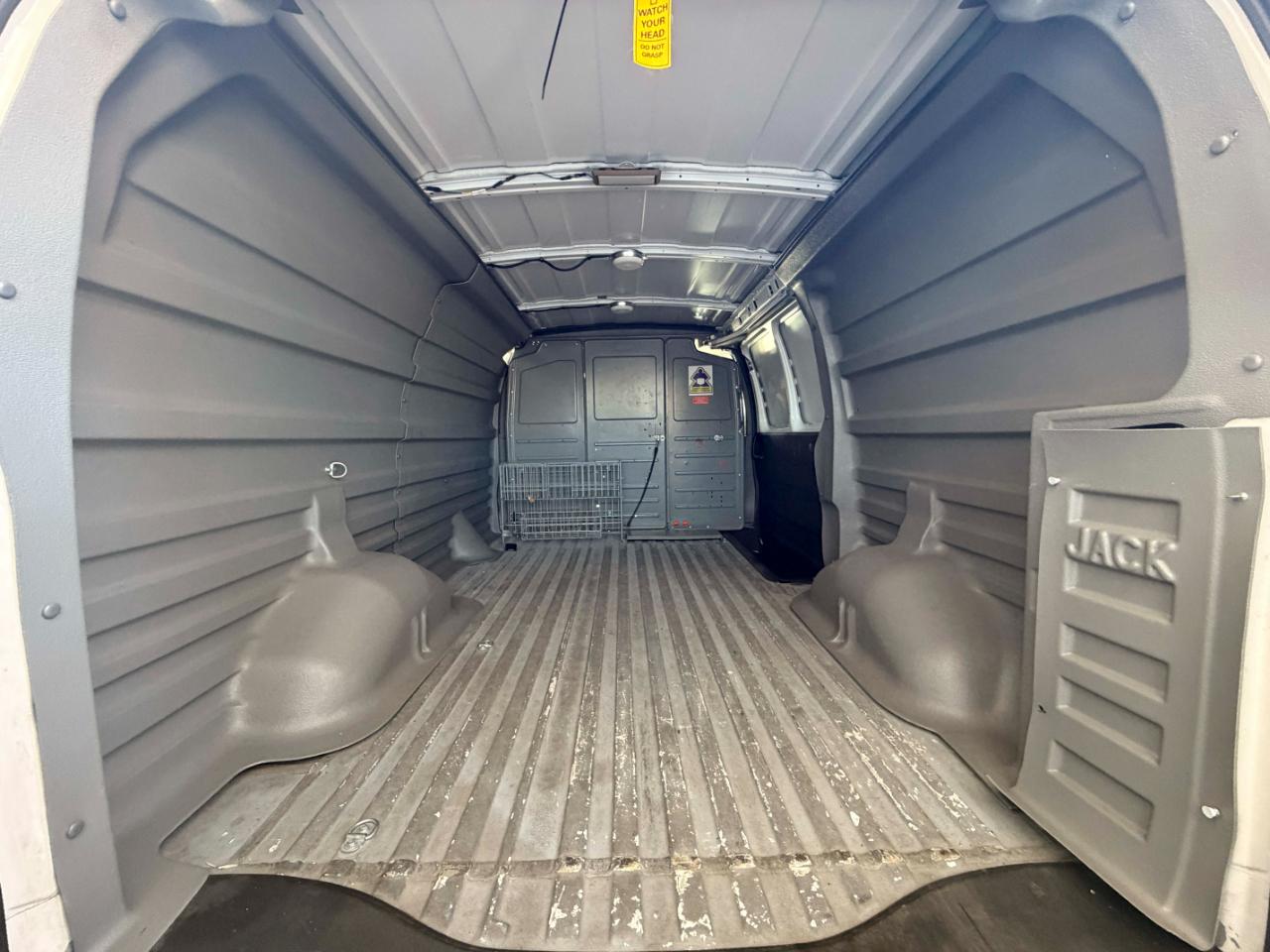 GMC Savana G2500 Cargo 2012