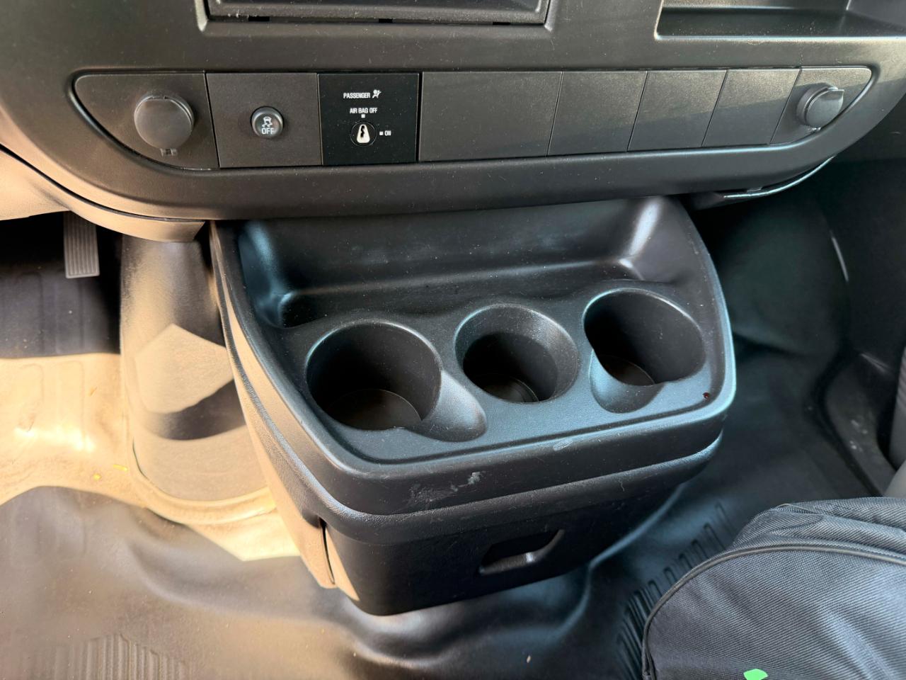 GMC Savana G2500 Cargo 2012