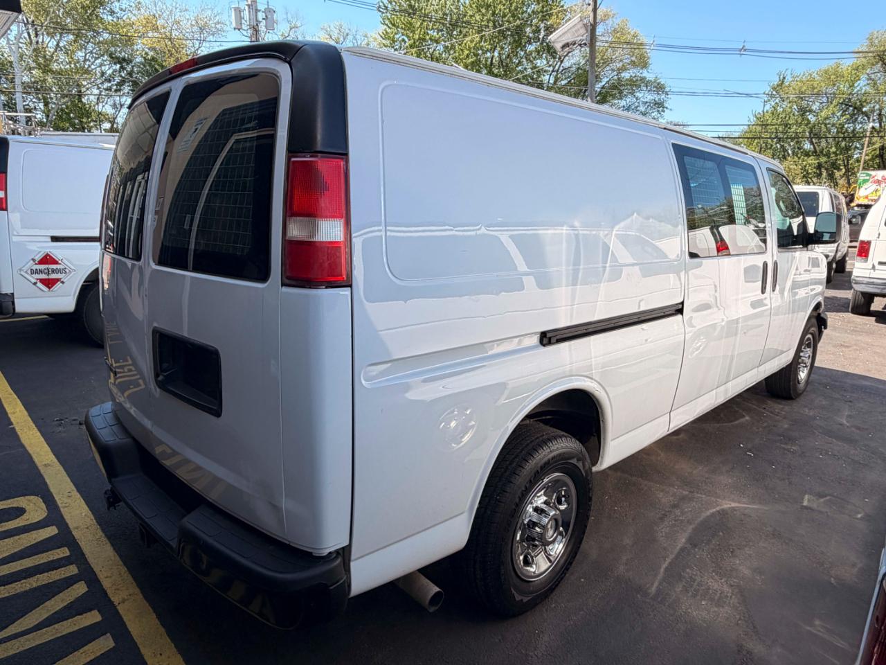 Chevrolet Express 3500 Cargo Extended 2016