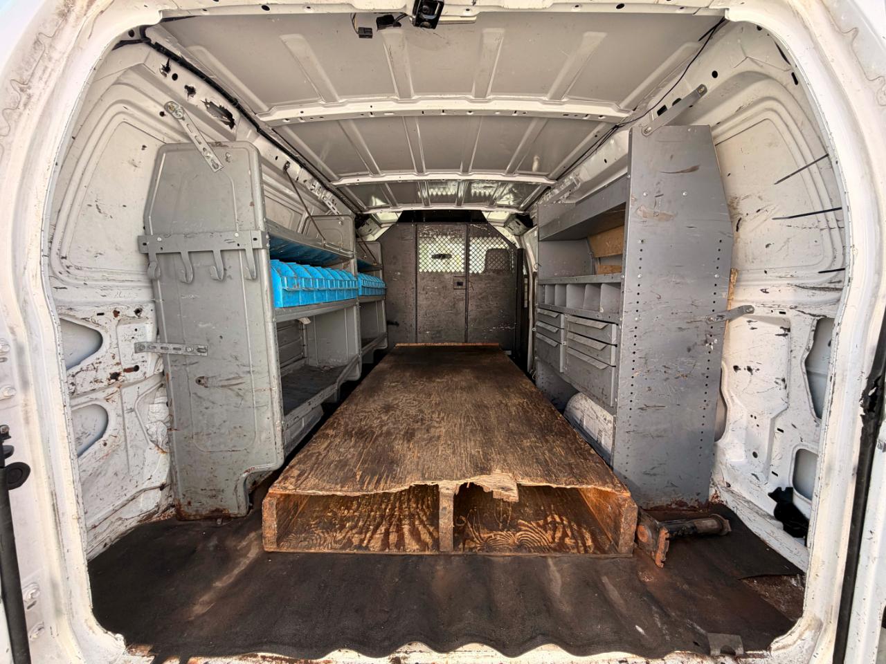 Ford Econoline E-250 2012