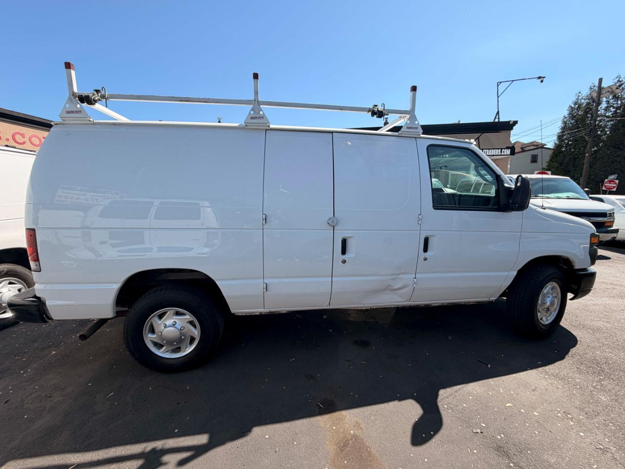 Ford Econoline E-250 2012