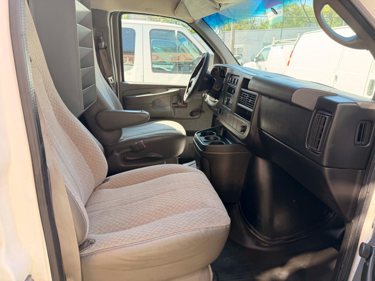 Chevrolet Express 3500 Cargo Extended 2016