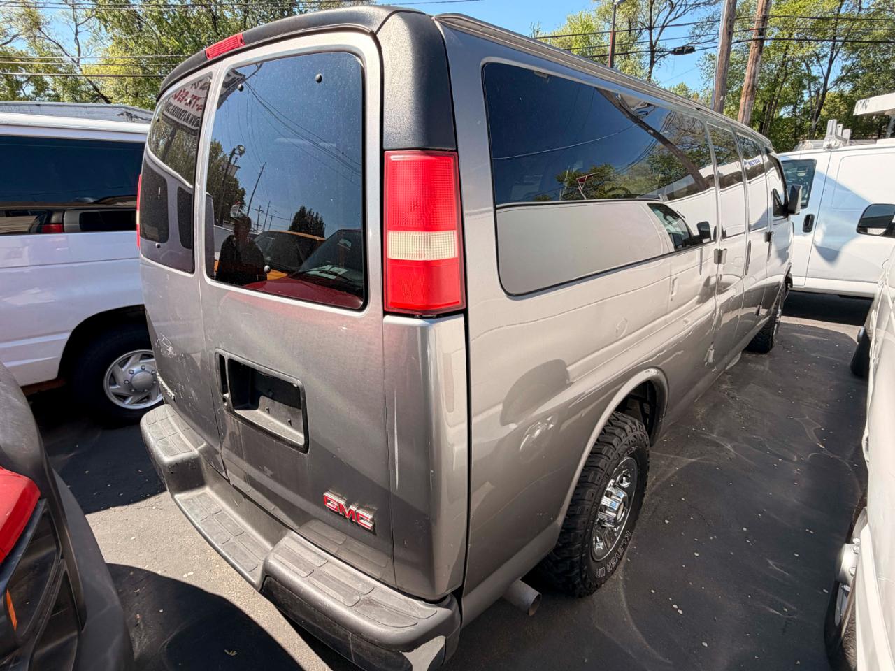Chevrolet Express LS 3500 Extended 2008