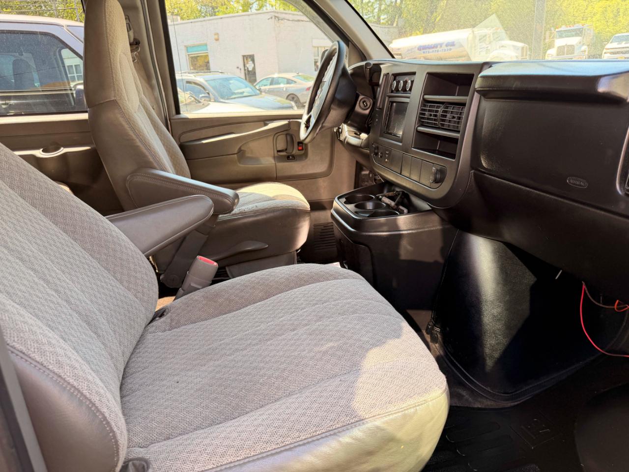 Chevrolet Express LS 3500 Extended 2008