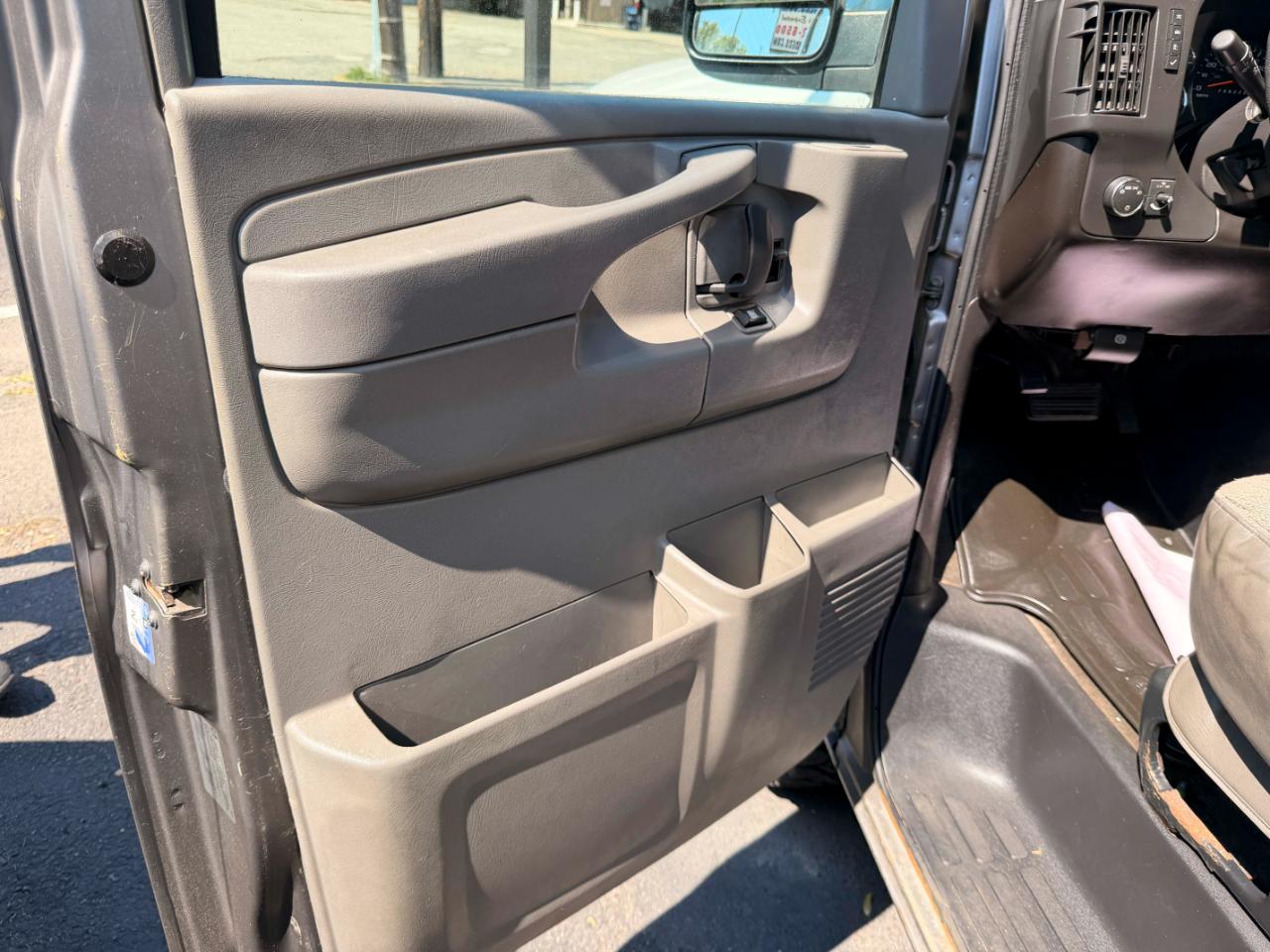 Chevrolet Express LS 3500 Extended 2008