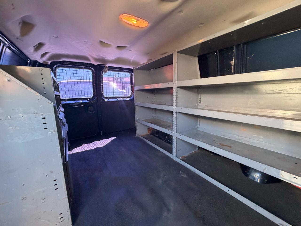 Ford Econoline E-250 2003