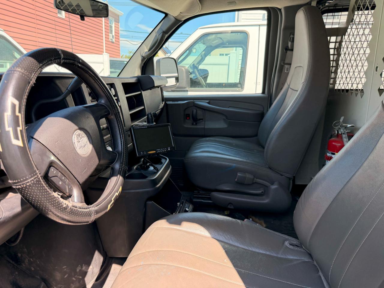 Chevrolet Express 1500 Cargo 2010
