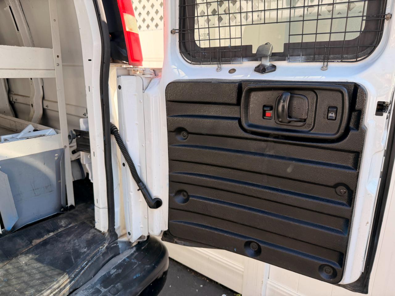 Chevrolet Express 1500 Cargo 2010