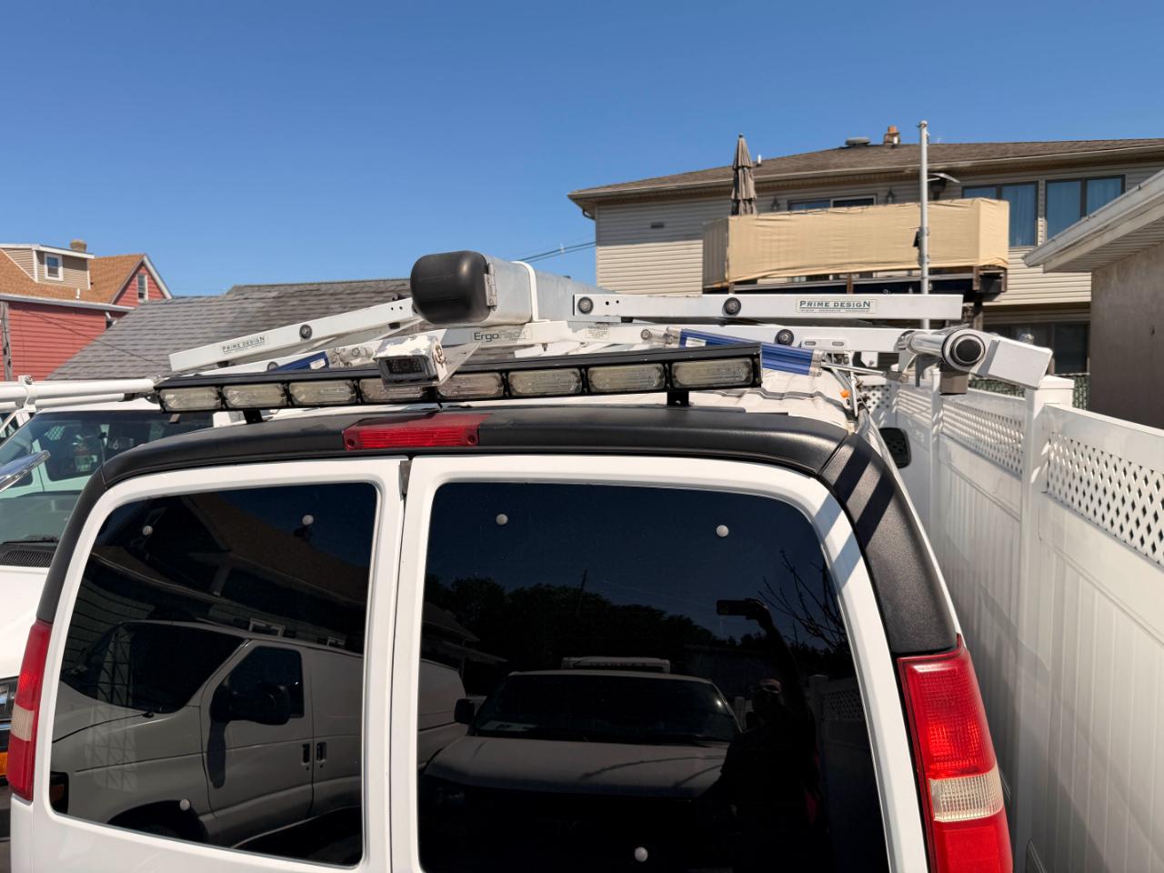 Chevrolet Express 1500 Cargo 2010