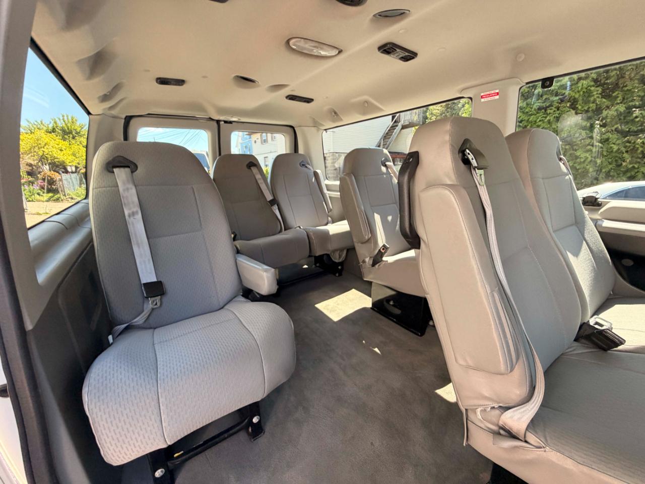 Ford Econoline E-150 XL 2012