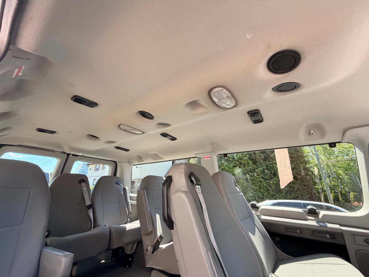 Ford Econoline E-150 XL 2012