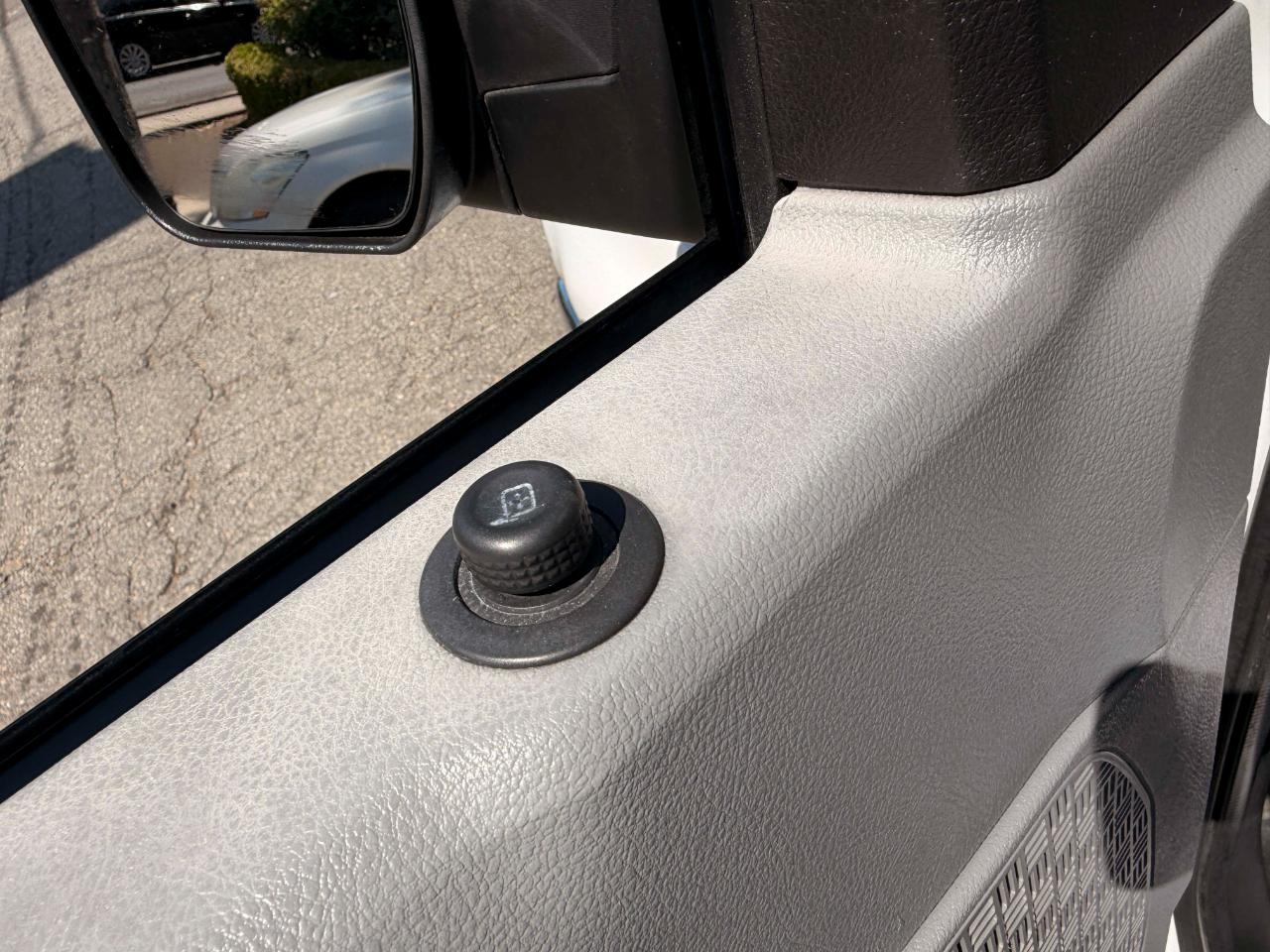 Ford Econoline E-150 XL 2012
