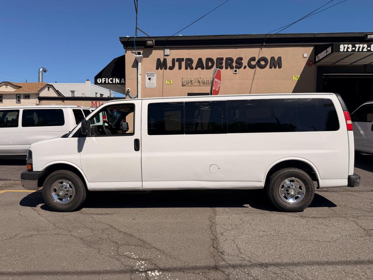 Chevrolet Express LT 3500 Extended 2012