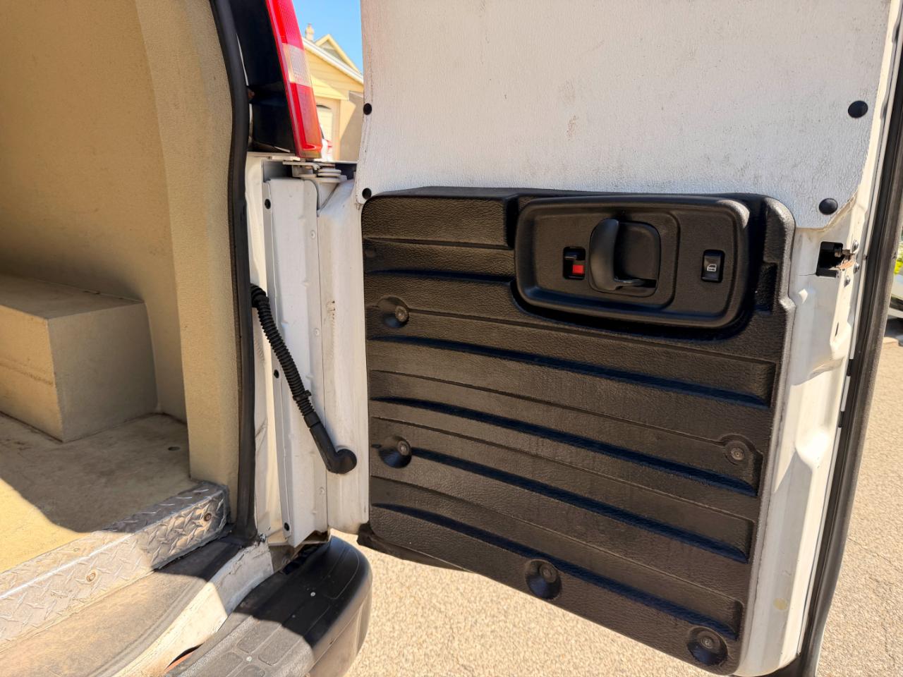 GMC Savana G3500 Cargo 2014
