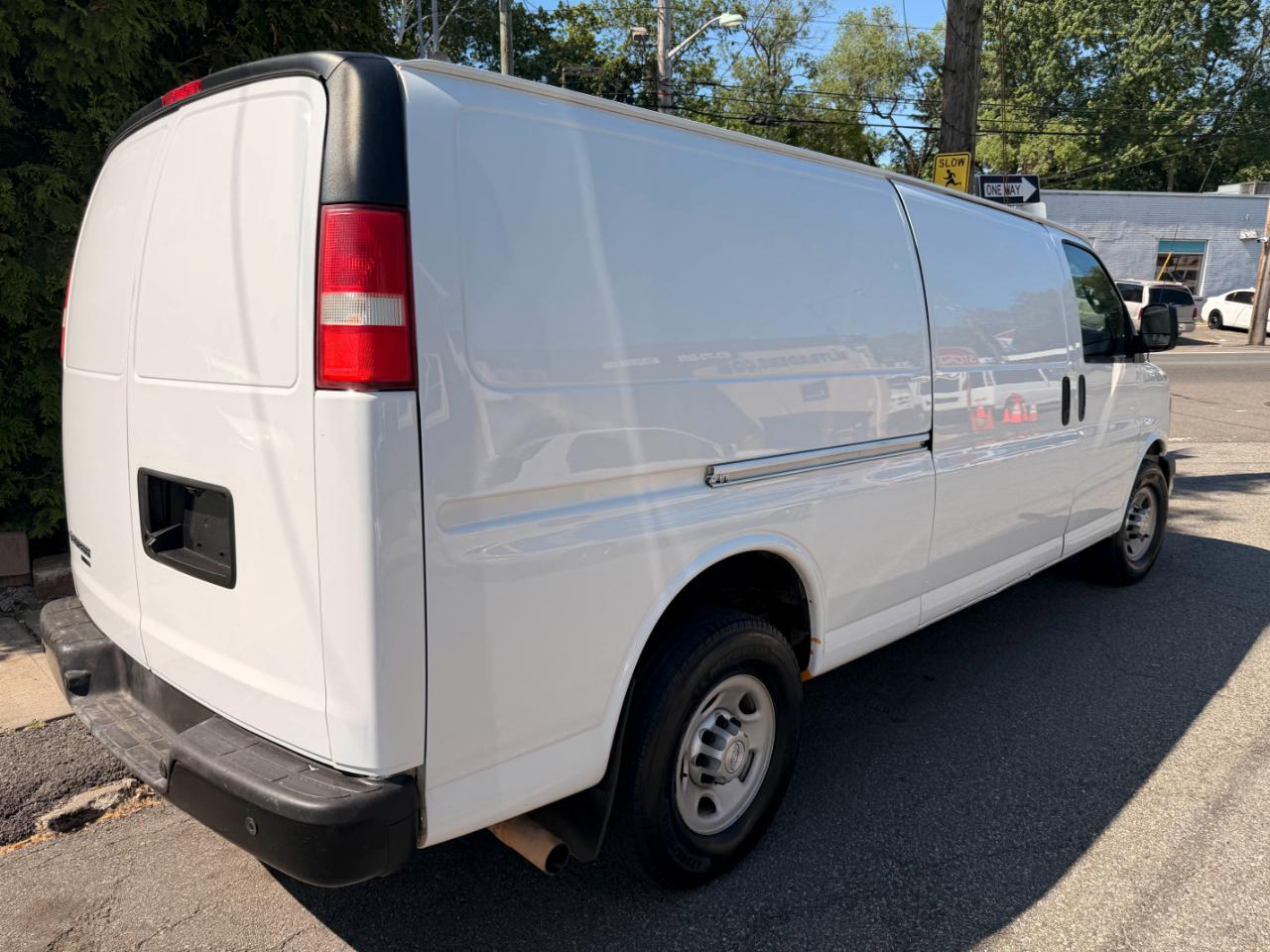 Chevrolet Express 3500 Cargo Extended 2016
