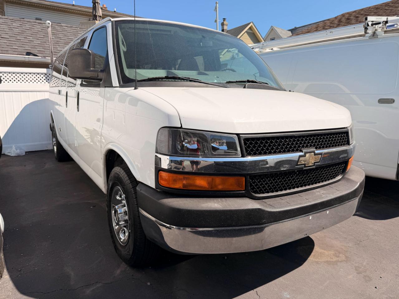 Chevrolet Express LT 3500 Extended 2013