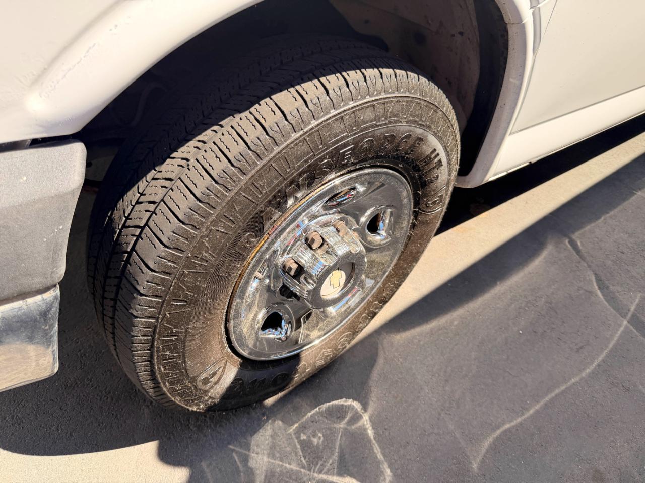 Chevrolet Express 2500 Cargo 2009