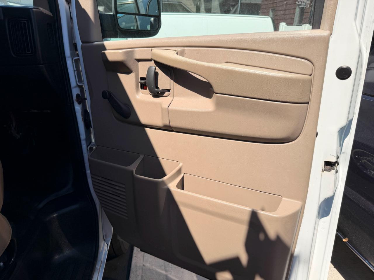Chevrolet Express 2500 Cargo 2009