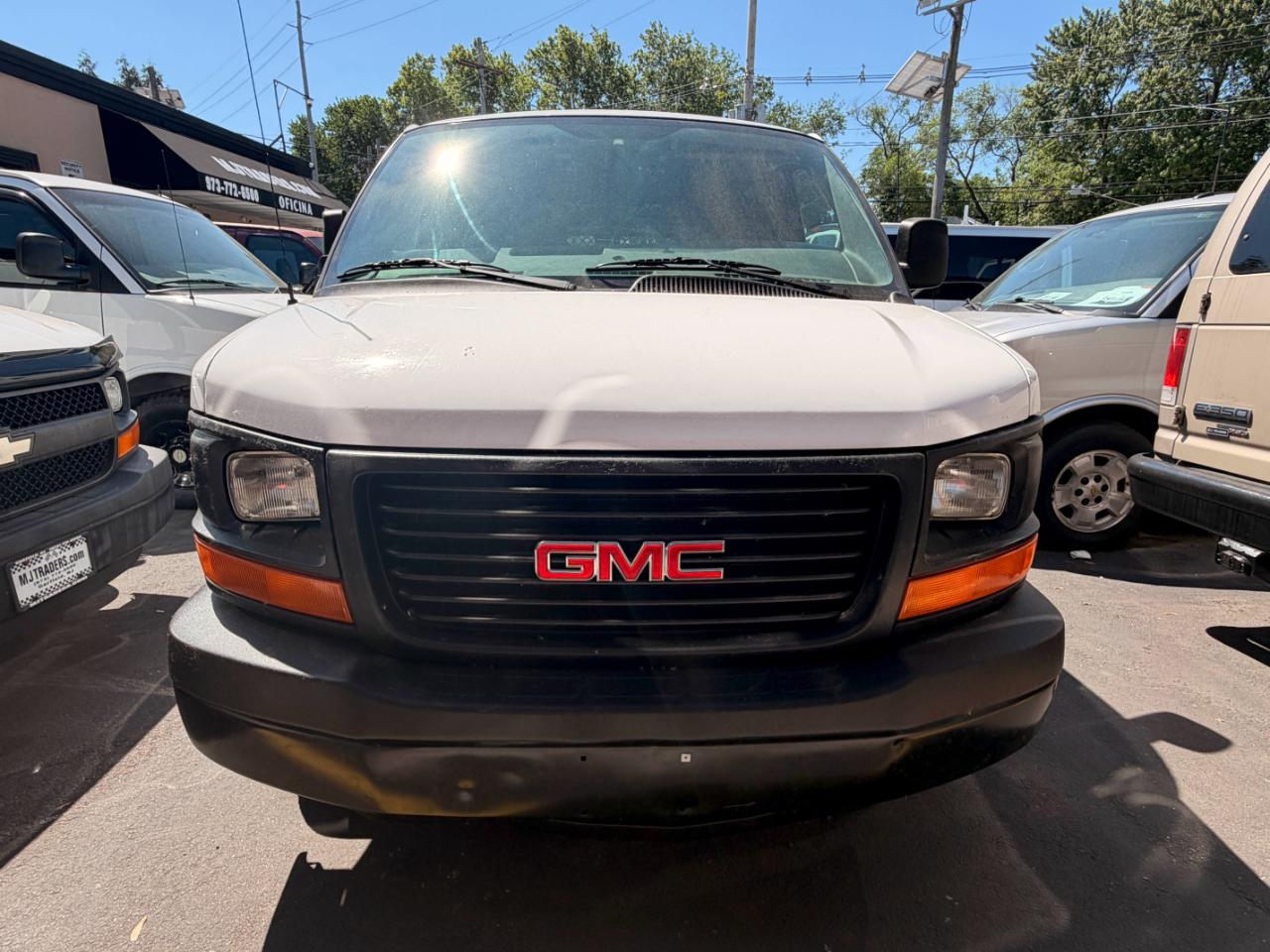 GMC Savana G3500 Cargo 2012