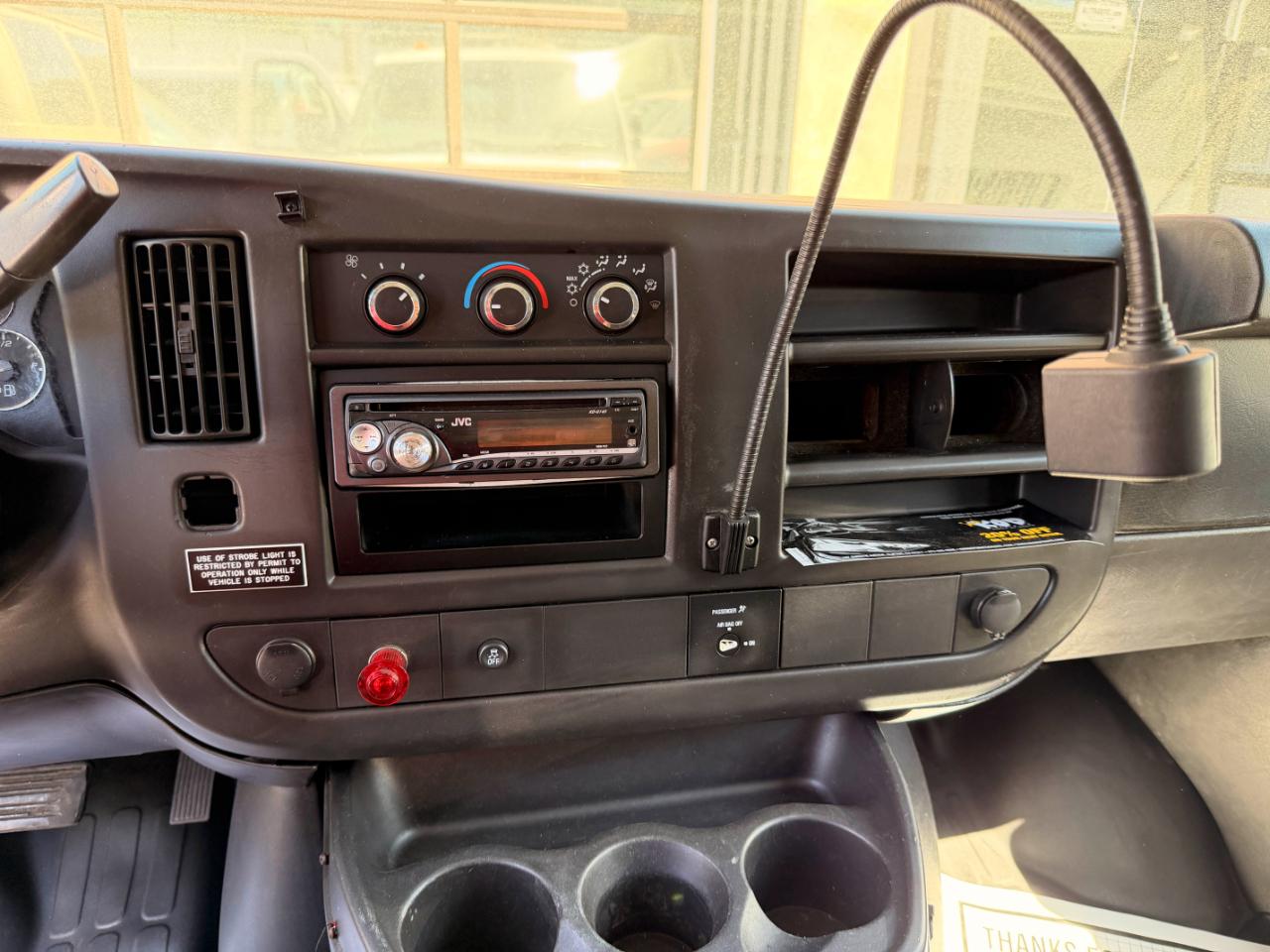 GMC Savana G3500 Cargo 2012