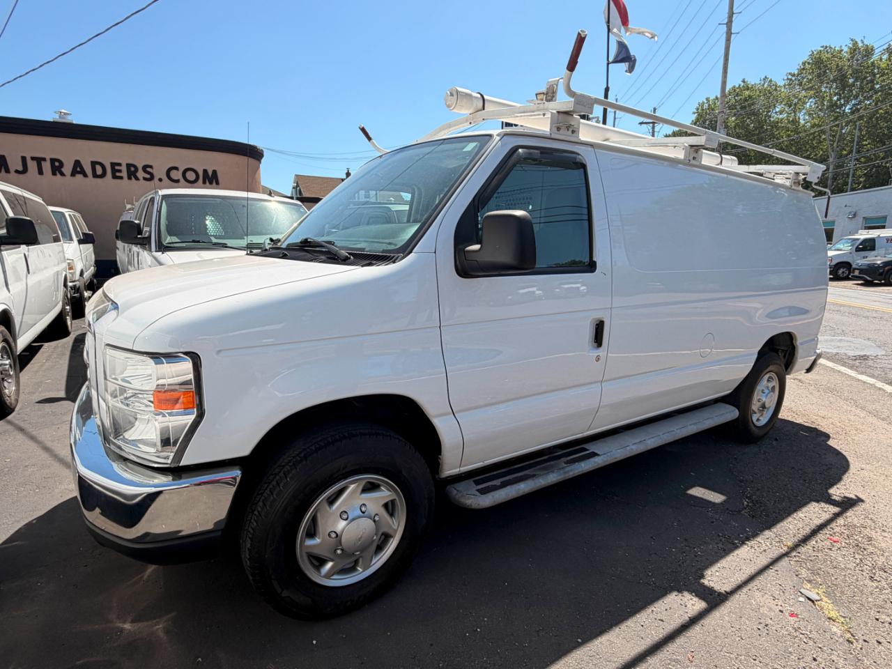 Ford Econoline E-250 2014