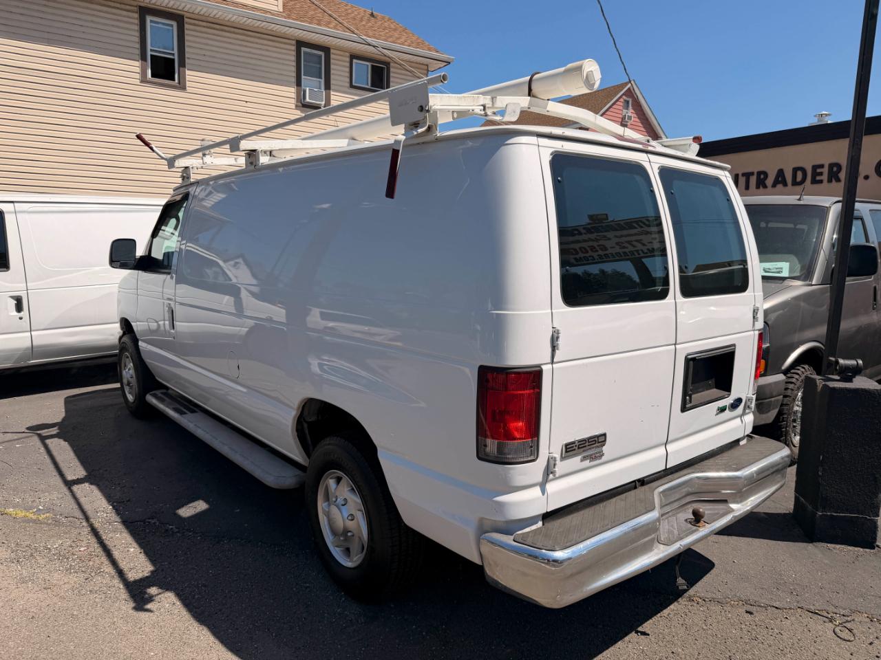 Ford Econoline E-250 2014