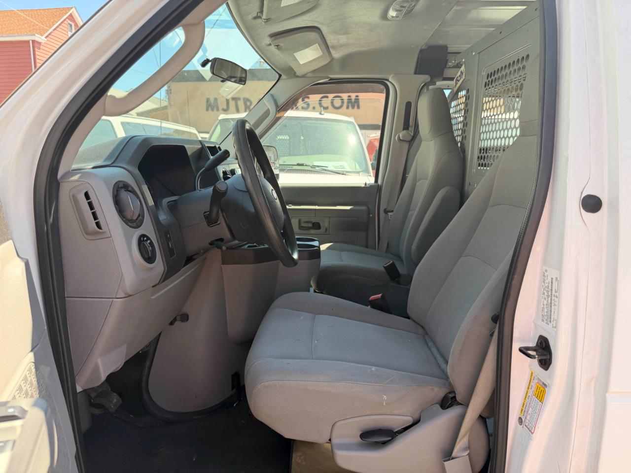 Ford Econoline E-250 2014