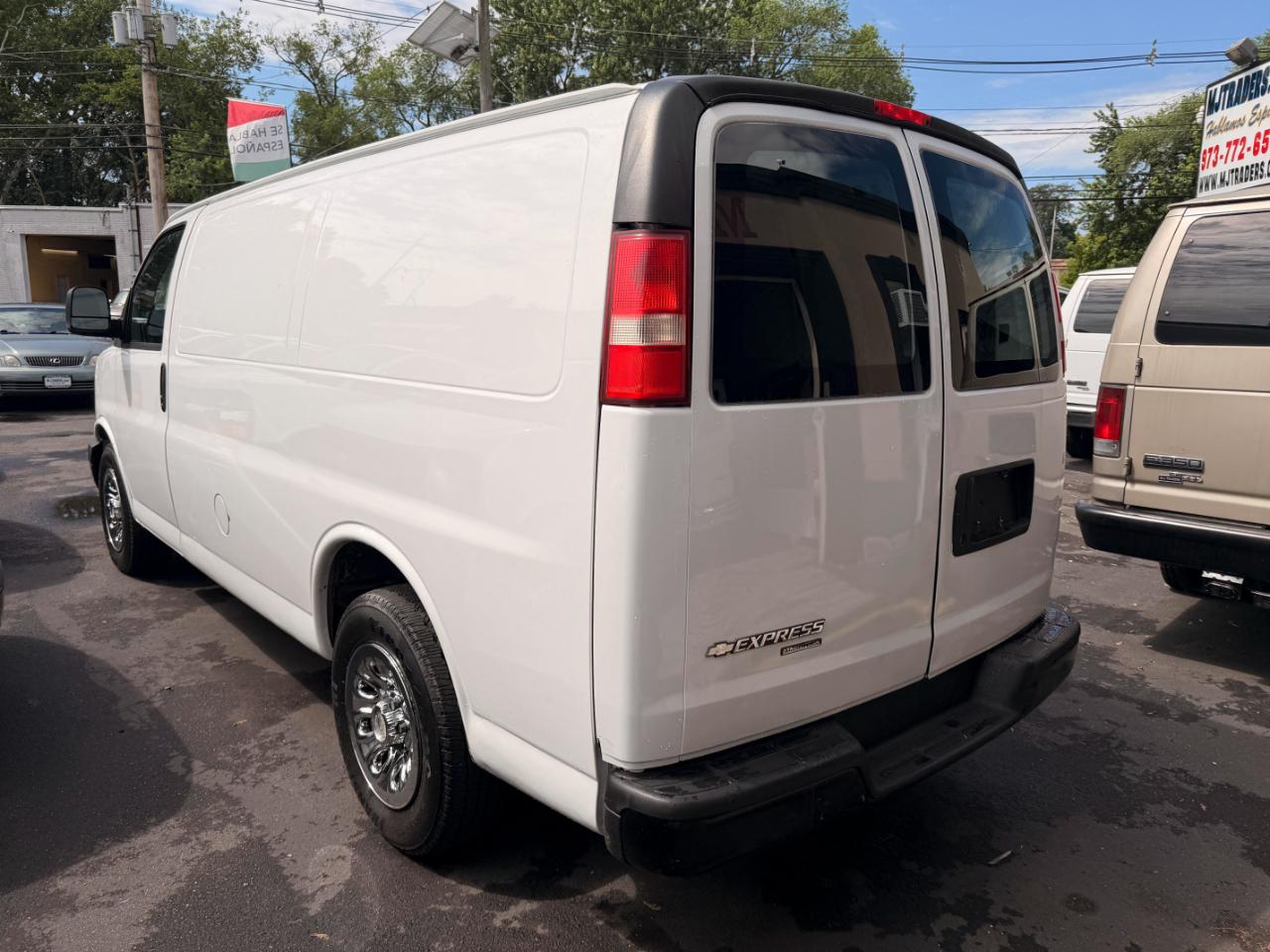 Chevrolet Express 1500 Cargo 2012
