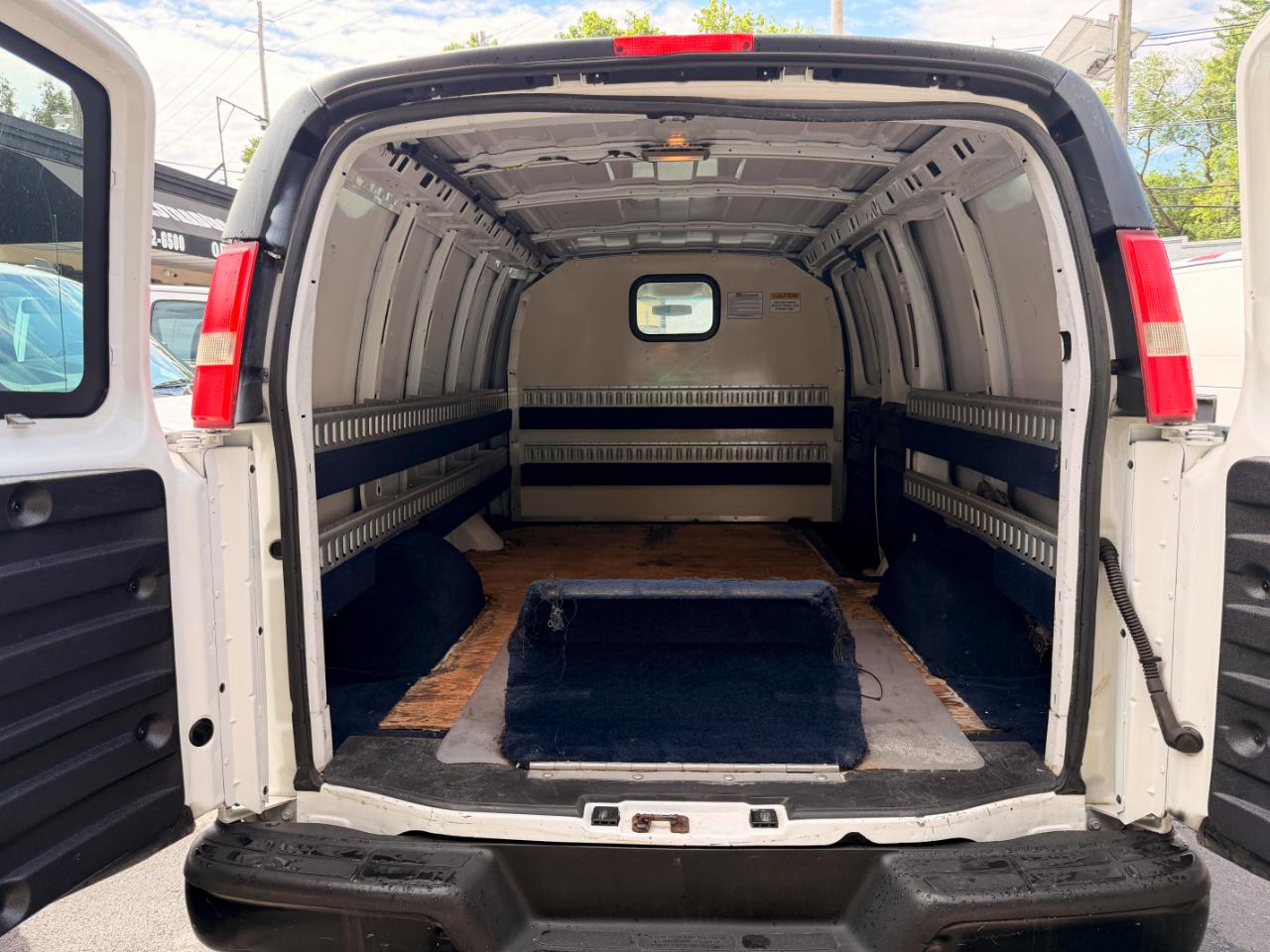 Chevrolet Express 1500 Cargo 2012