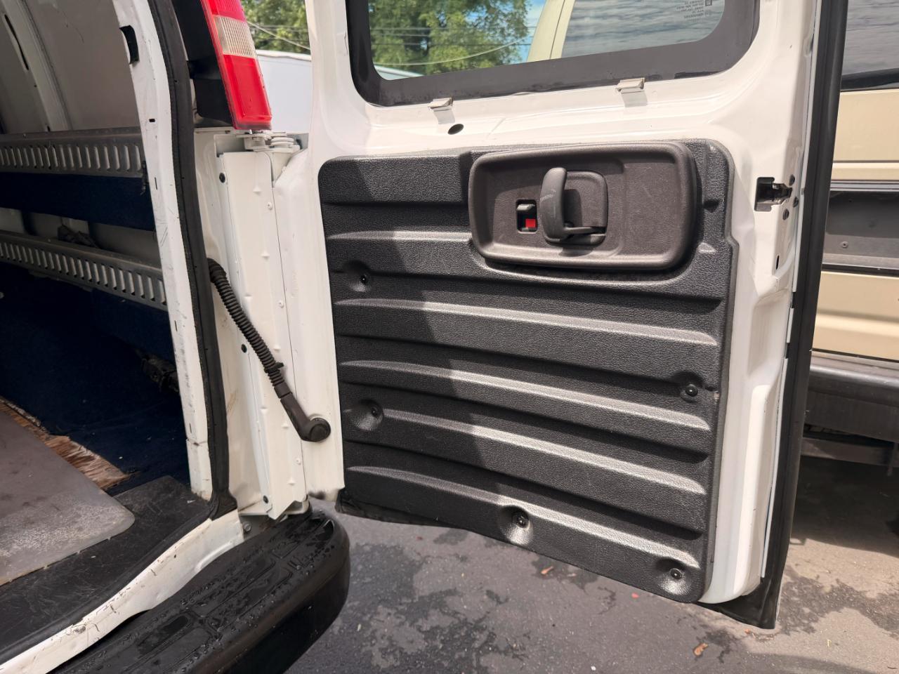 Chevrolet Express 1500 Cargo 2012