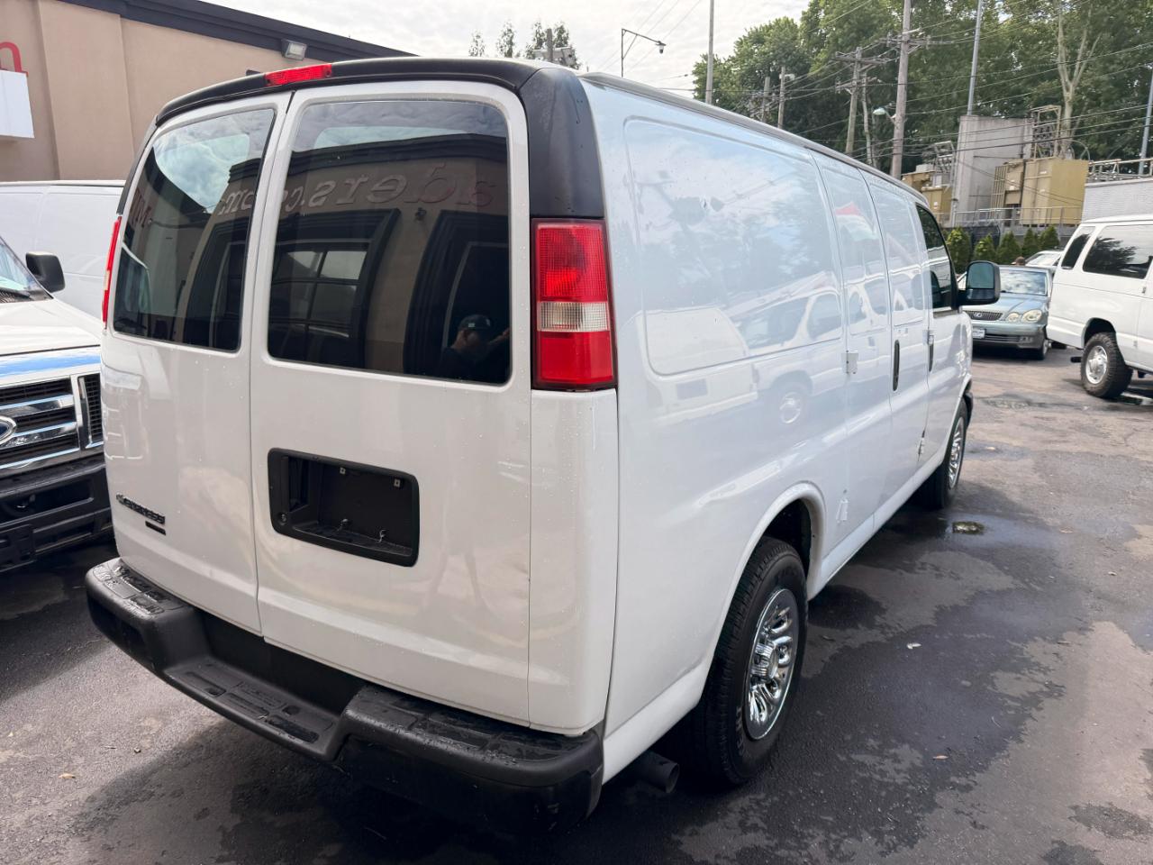 Chevrolet Express 1500 Cargo 2012