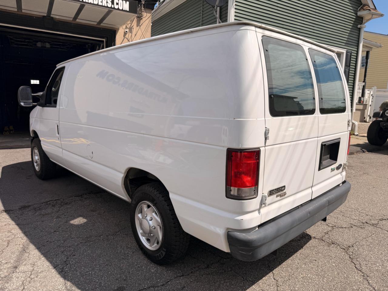 Ford Econoline E-150 2014