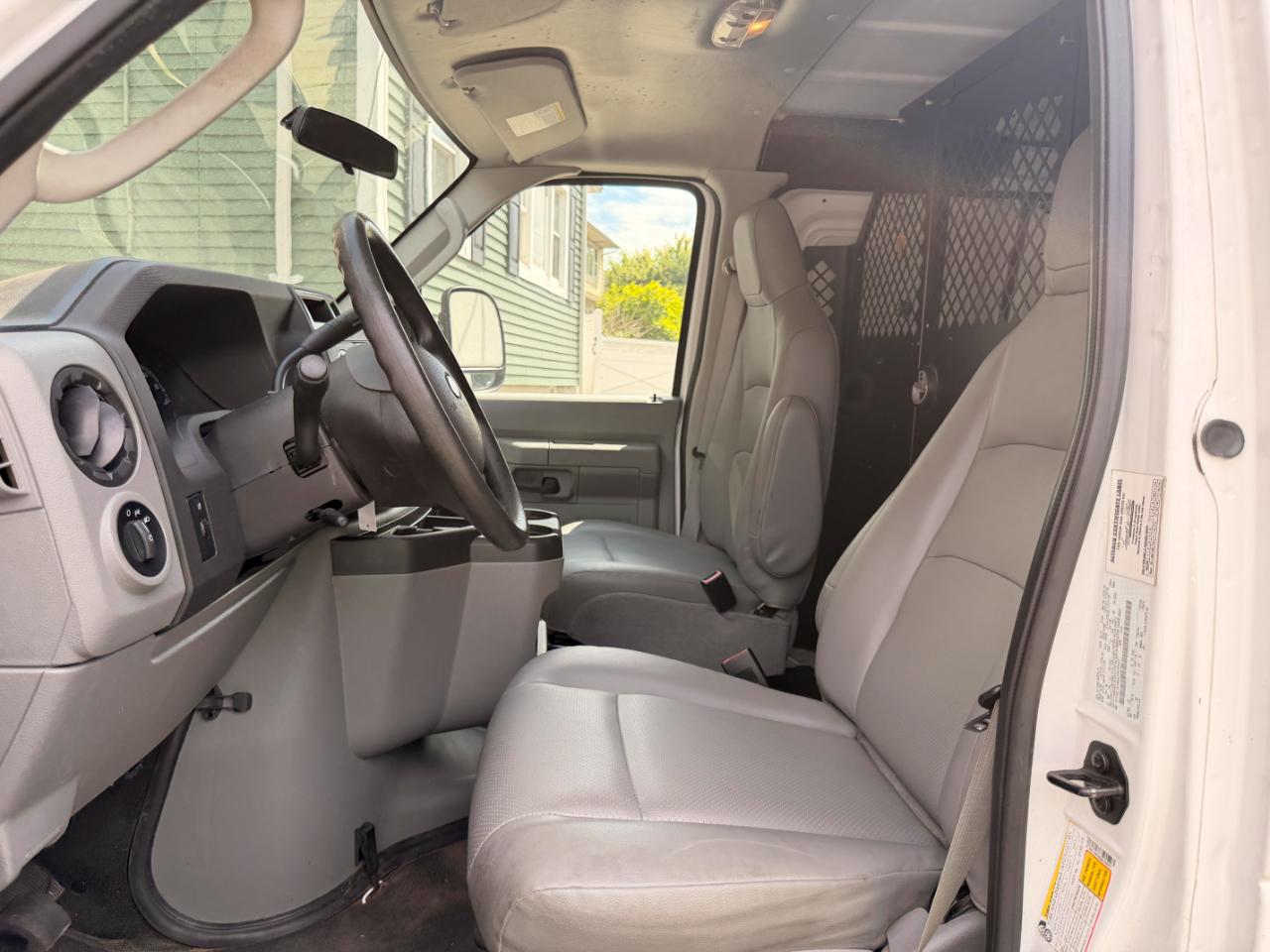 Ford Econoline E-150 2014