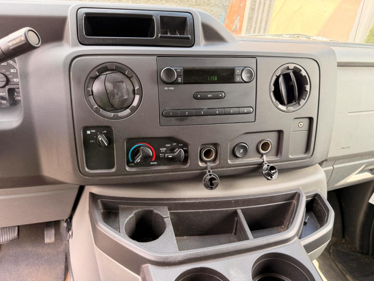Ford Econoline E-150 2014