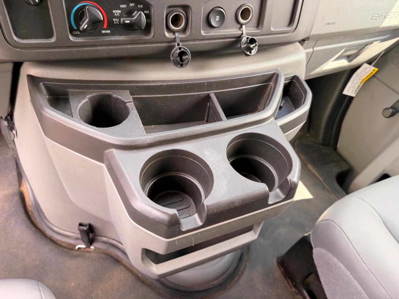 Ford Econoline E-150 2014