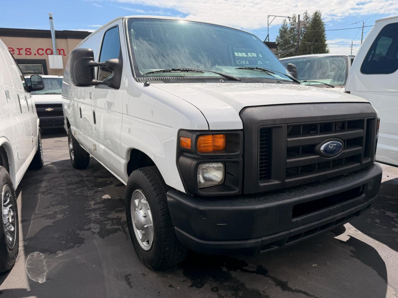 Ford Econoline E-250 2011