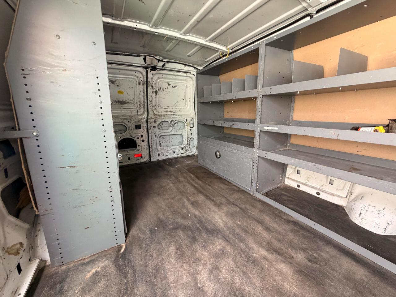 Ford Econoline E-250 2011