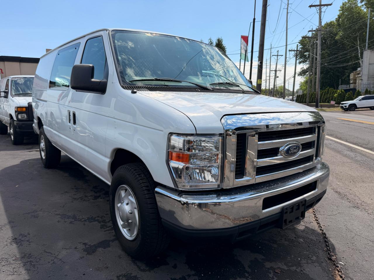 Ford Econoline E-250 2011