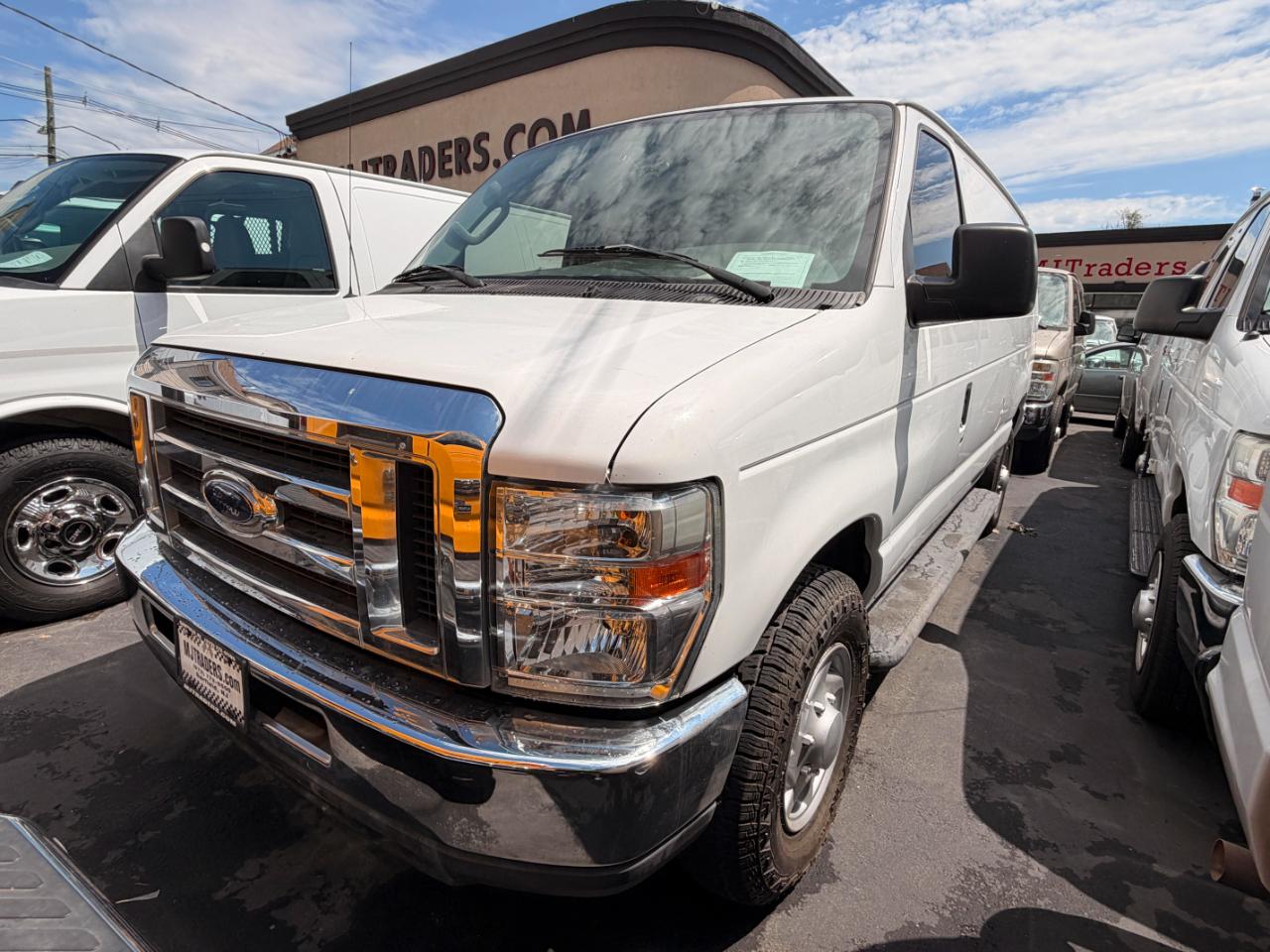 Ford Econoline E-250 2008