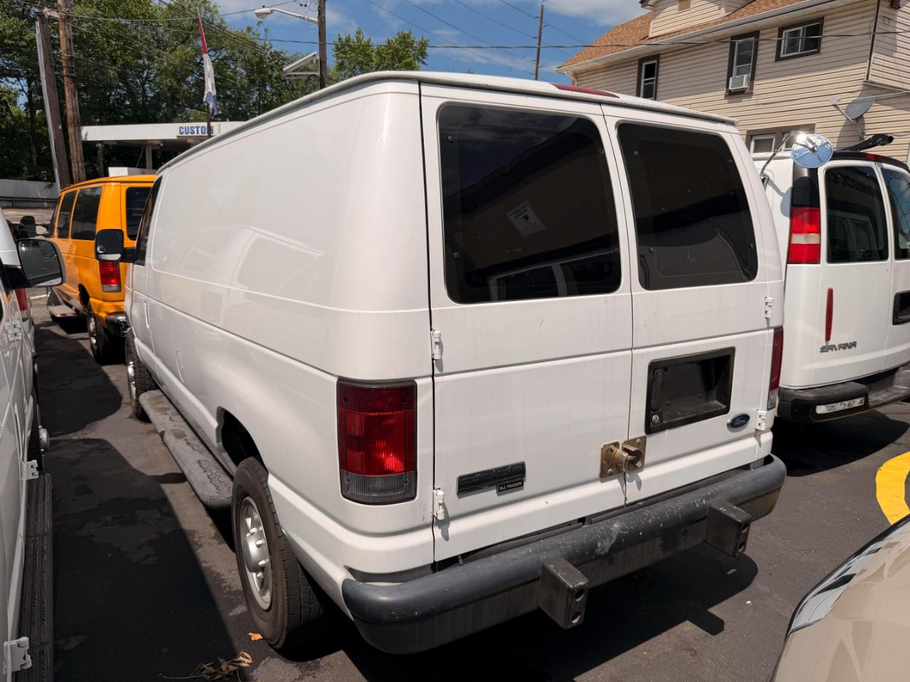 Ford Econoline E-250 2008