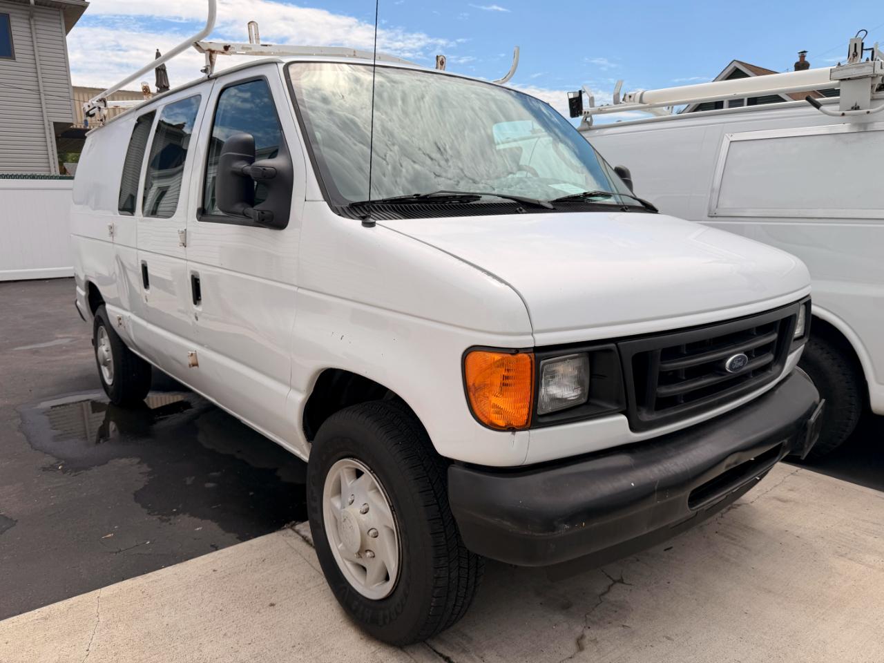 Ford Econoline E-250 2007